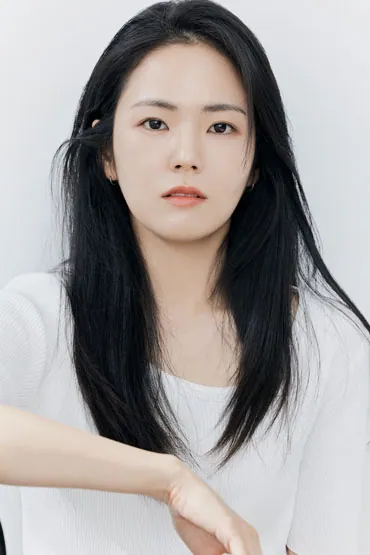 Jo Min-kyeong, portrait 2