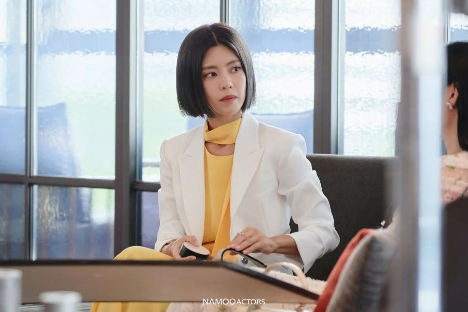 Lee Yoon-ji, photo 7 of 8