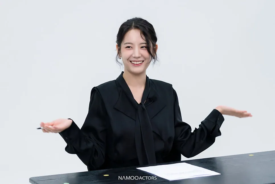 Jang Gyu-ri 사진 10장 중 1번째