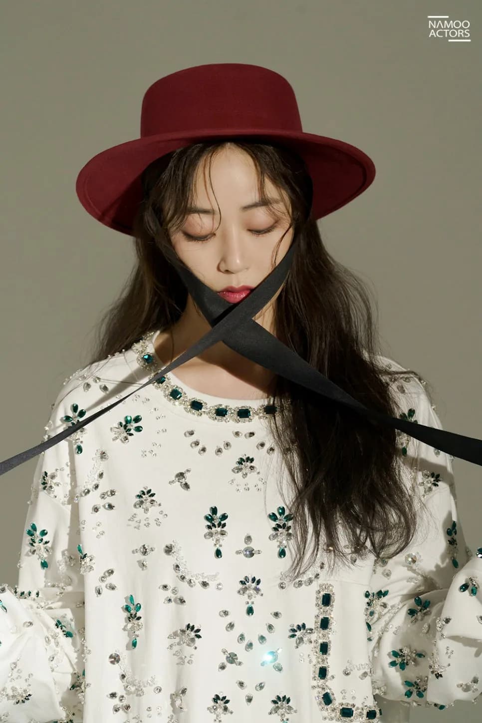 Kim Hyo-jin 사진 10장 중 2번째