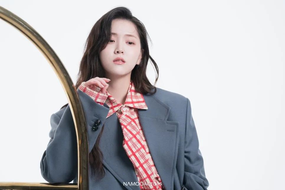 Kim Ji-eun 사진 8장 중 1번째