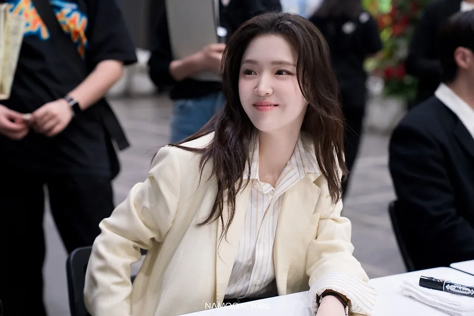 Kim Ji-eun, photo 5 of 8