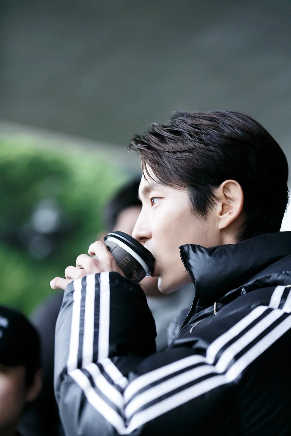 Lee Joon-gi 사진 9장 중 2번째