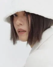 Lee Yoon-ji 포스터 또는 화보 6